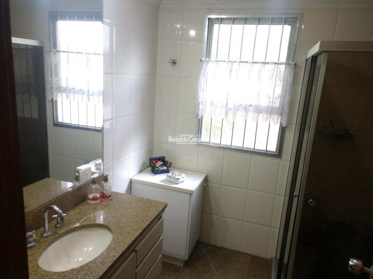 Apartamento à venda e aluguel com 3 quartos, 209m² - Foto 7