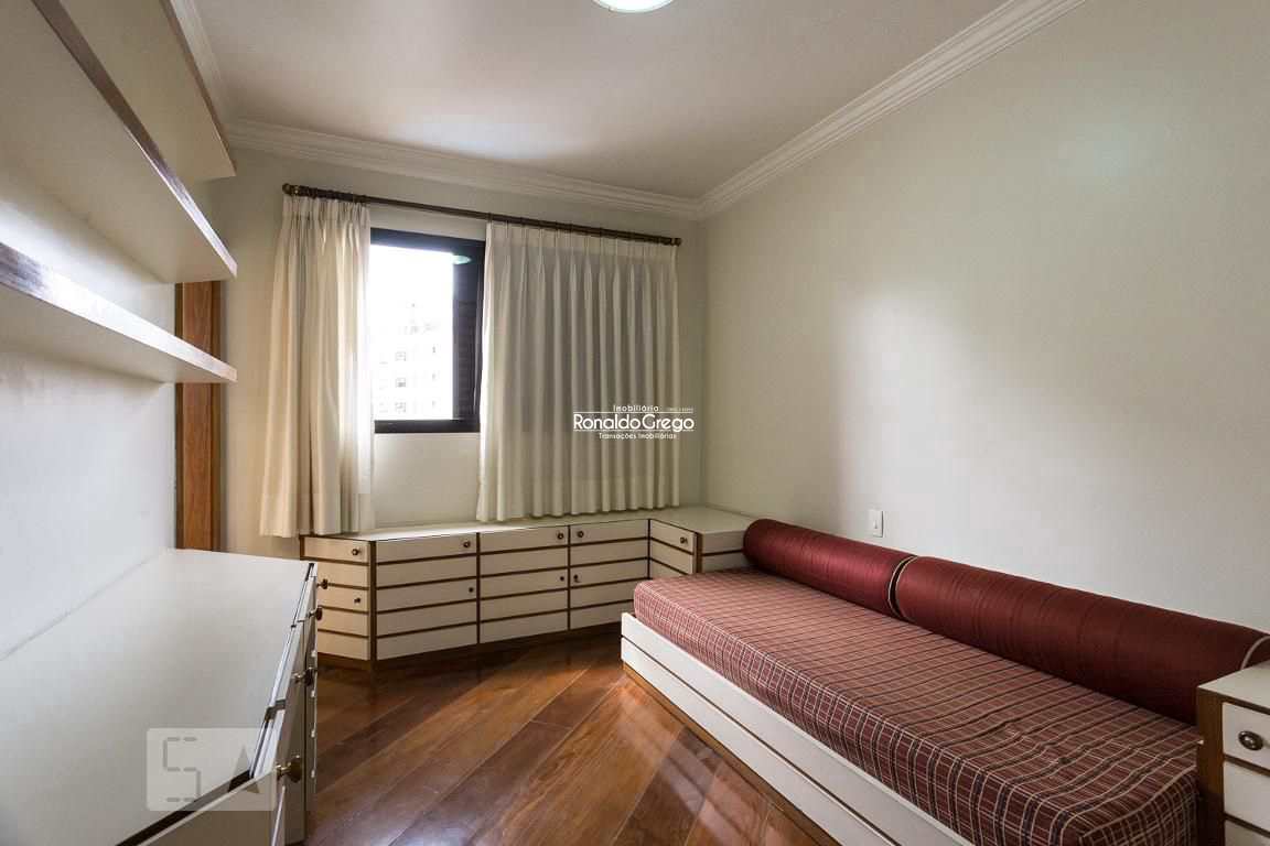 Apartamento à venda com 4 quartos, 235m² - Foto 9