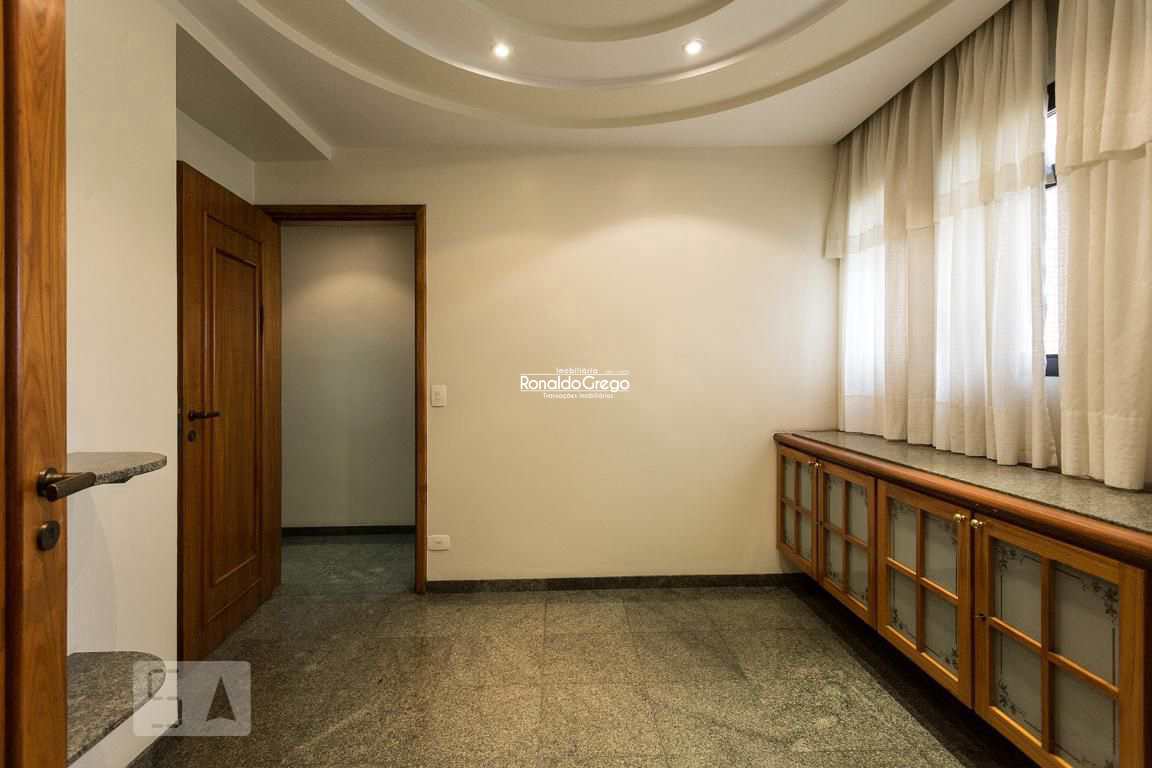 Apartamento à venda com 4 quartos, 235m² - Foto 22