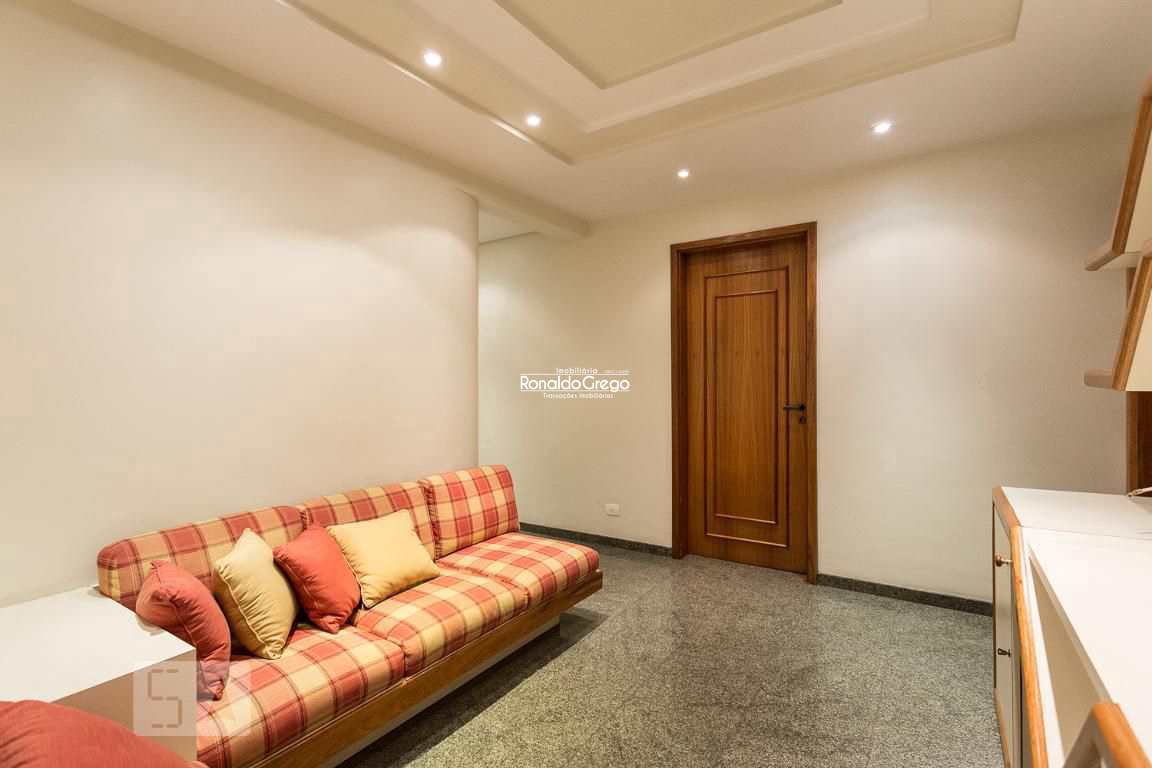 Apartamento à venda com 4 quartos, 235m² - Foto 6