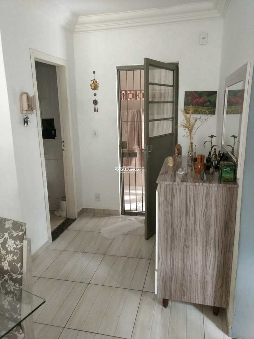 Sobrado à venda com 6 quartos, 300m² - Foto 13