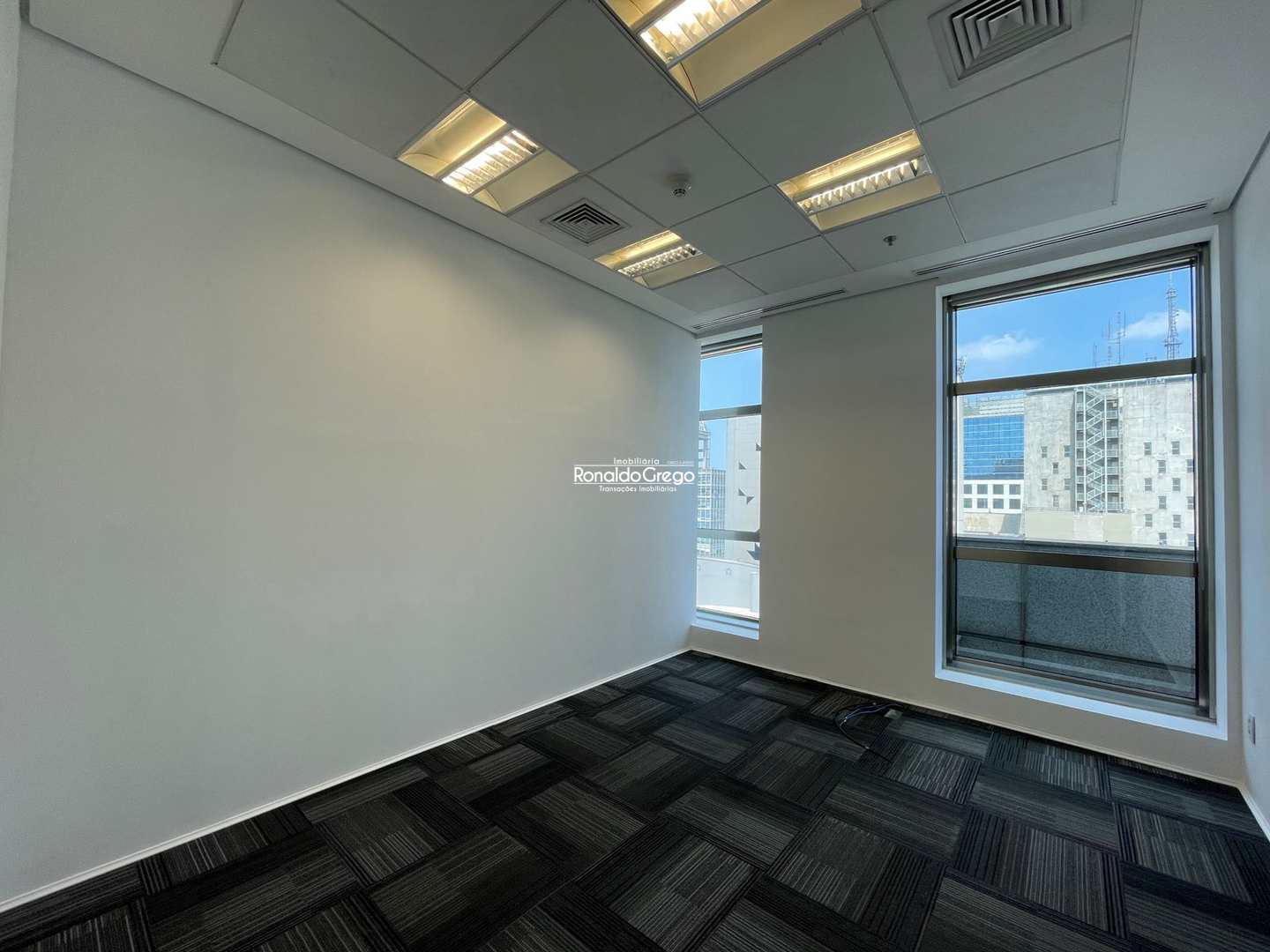 Prédio Inteiro para alugar, 740m² - Foto 42