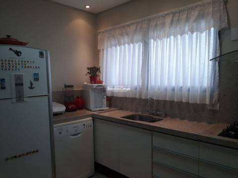 Apartamento à venda com 4 quartos, 250m² - Foto 25