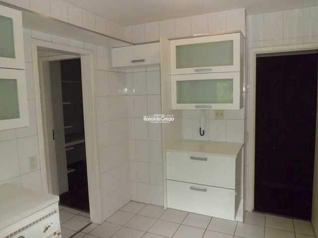 Apartamento à venda com 3 quartos, 183m² - Foto 18