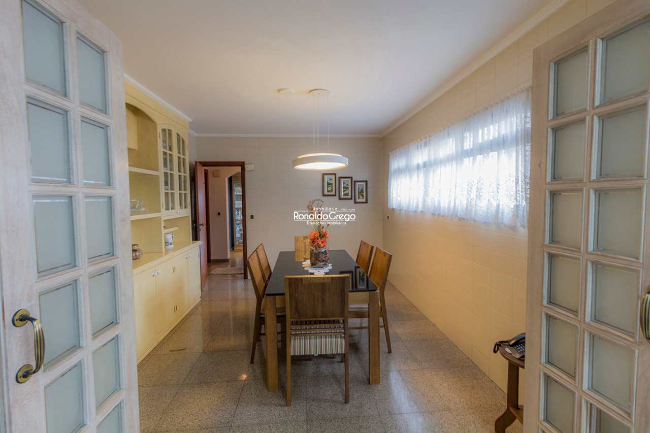 Apartamento para alugar com 6 quartos, 380m² - Foto 24