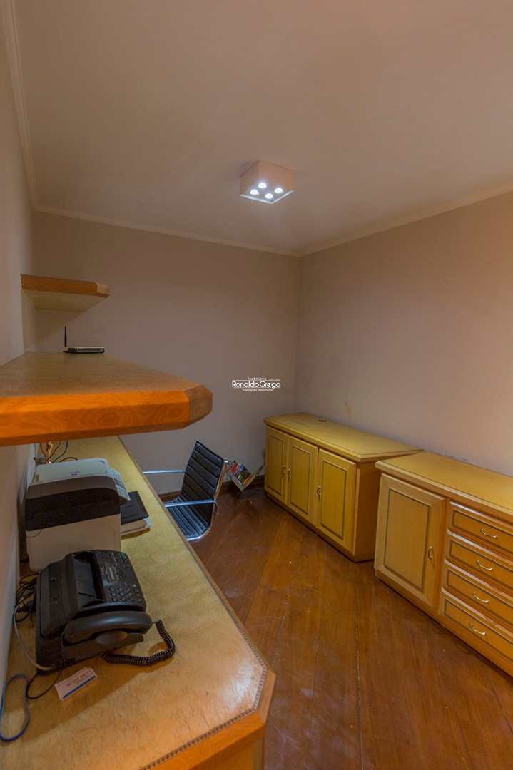 Apartamento para alugar com 6 quartos, 380m² - Foto 15