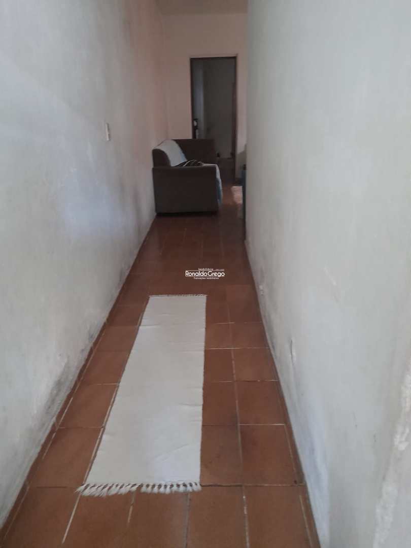 Casa à venda com 4 quartos, 210m² - Foto 13