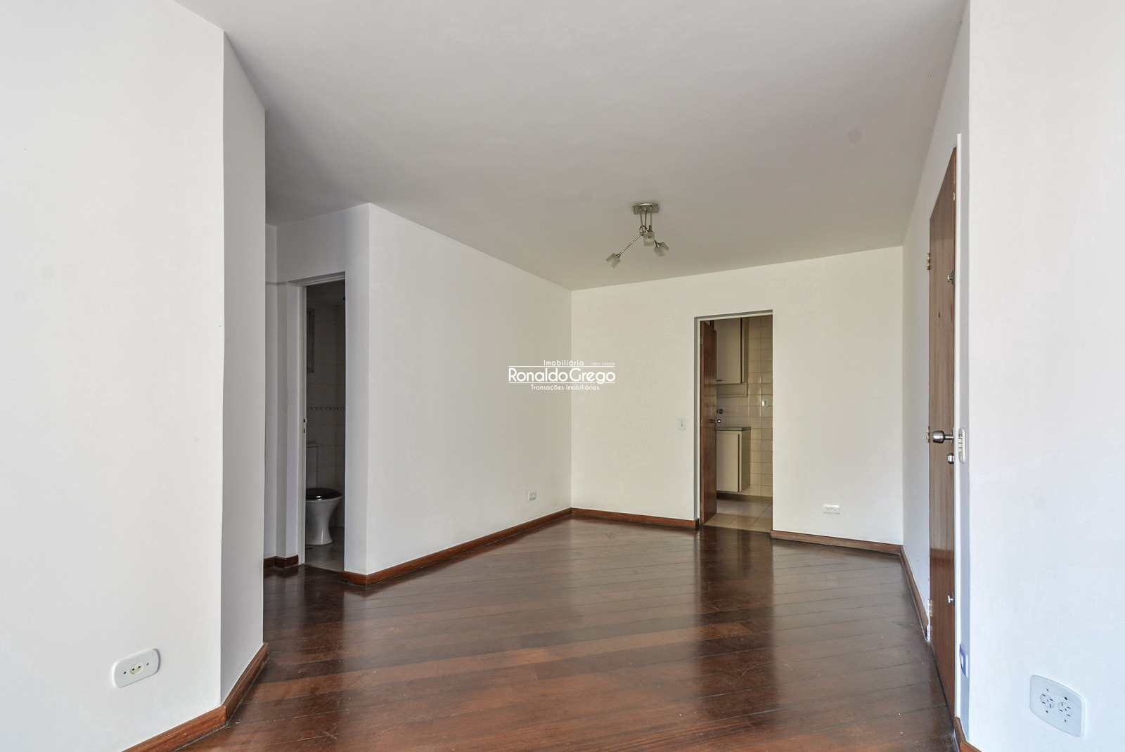 Apartamento à venda com 3 quartos, 95m² - Foto 4