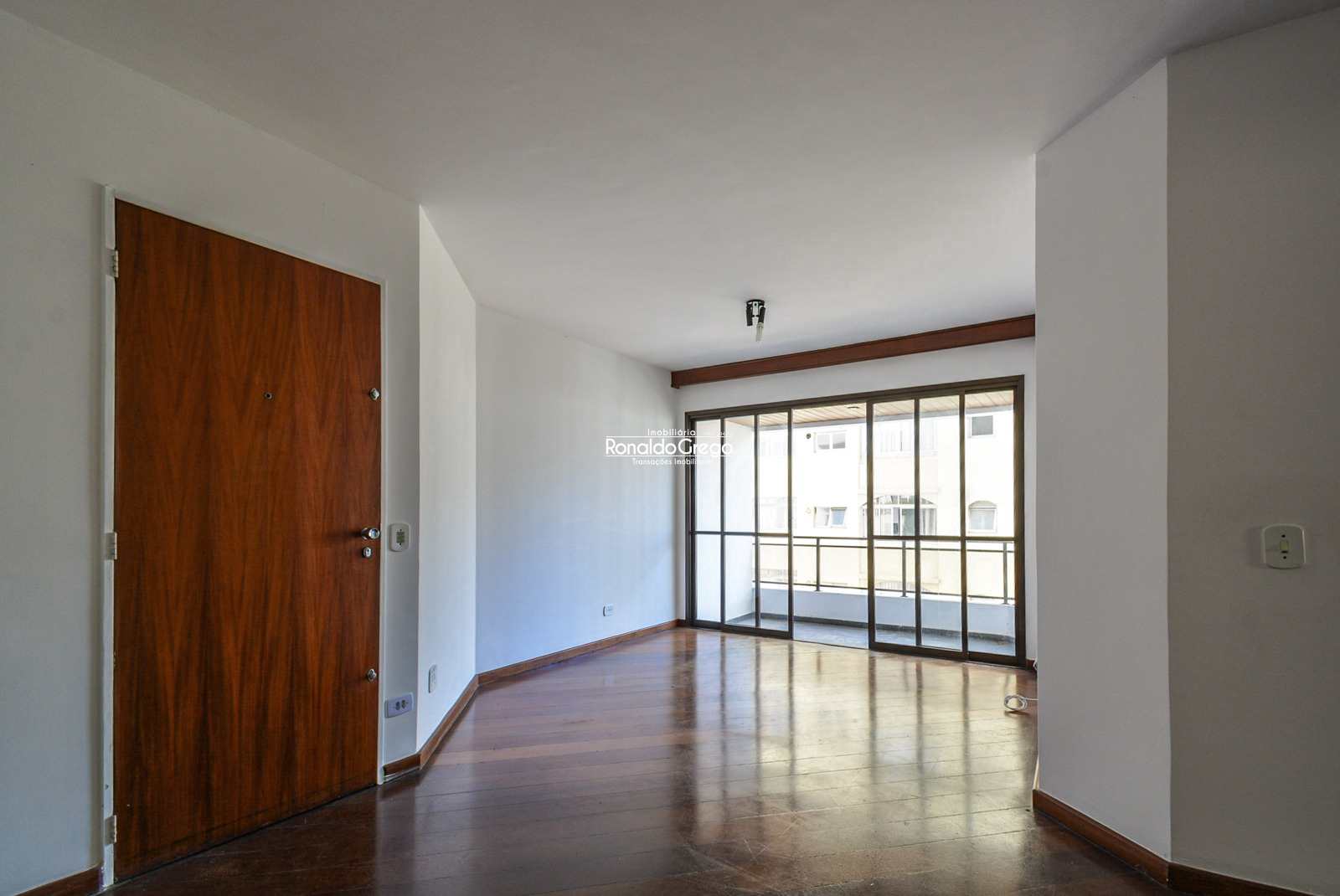 Apartamento à venda com 3 quartos, 95m² - Foto 8