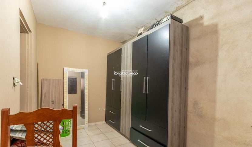 Casa à venda com 5 quartos, 235m² - Foto 13