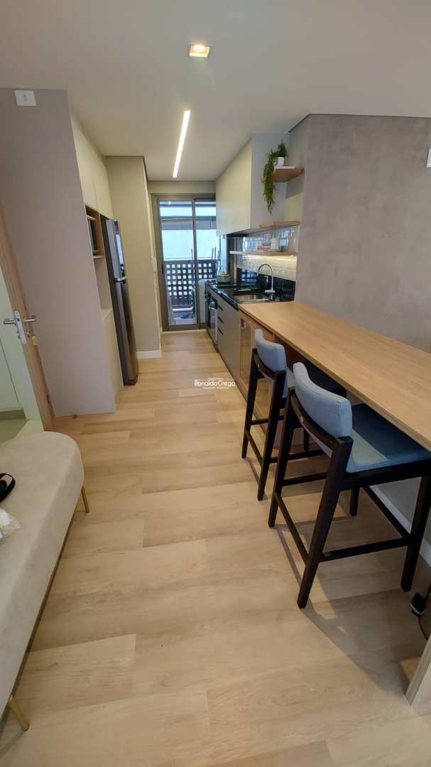 Apartamento à venda com 3 quartos, 145m² - Foto 19