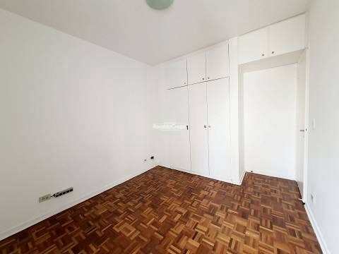 Apartamento à venda com 2 quartos, 75m² - Foto 5