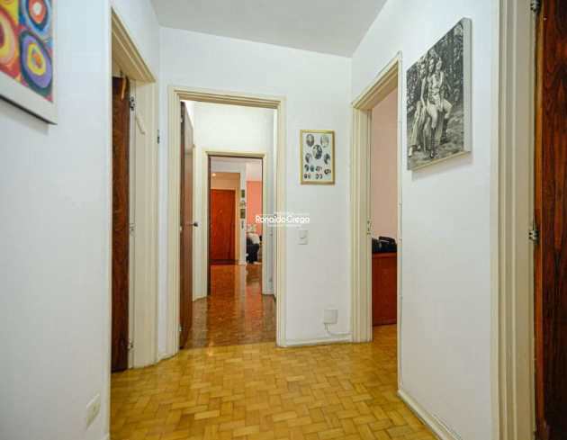 Apartamento à venda com 3 quartos, 160m² - Foto 10