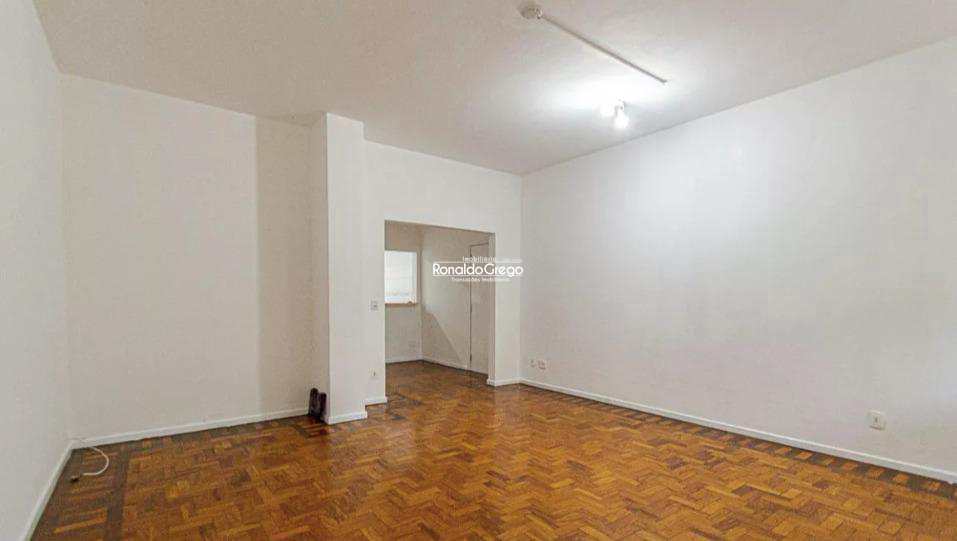 Apartamento à venda com 3 quartos, 150m² - Foto 4