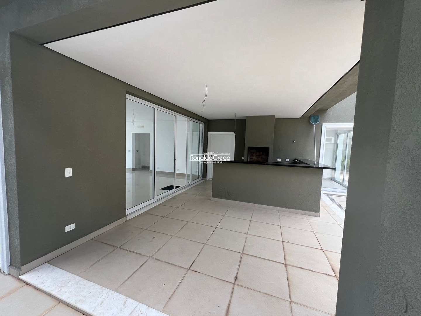 Casa à venda com 4 quartos, 430m² - Foto 4