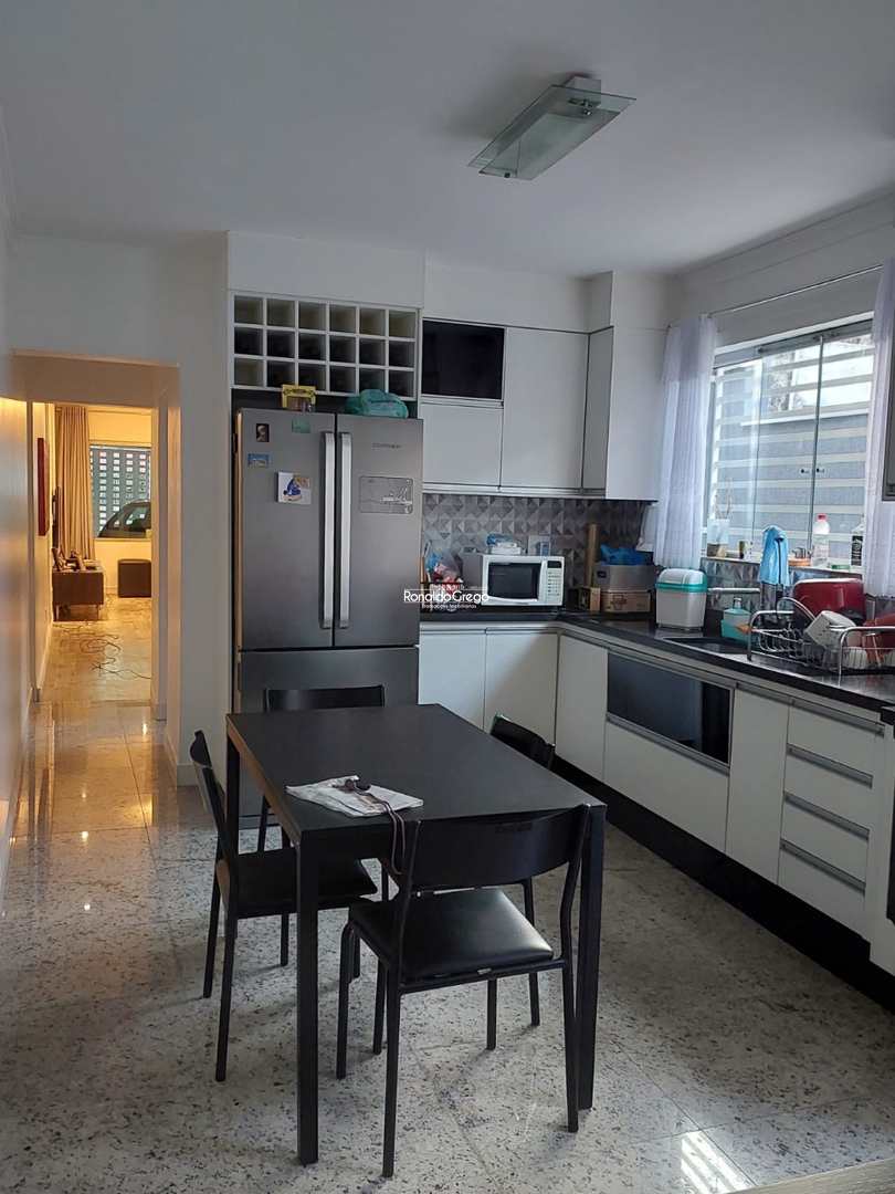 Casa à venda com 2 quartos, 170m² - Foto 12