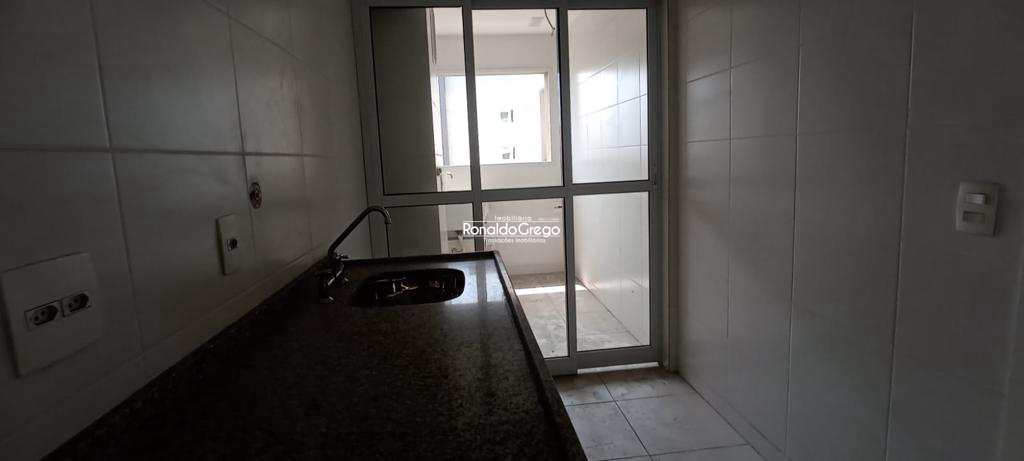 Apartamento à venda com 2 quartos, 74m² - Foto 31