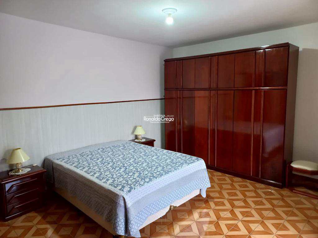 Casa à venda com 3 quartos, 123m² - Foto 11