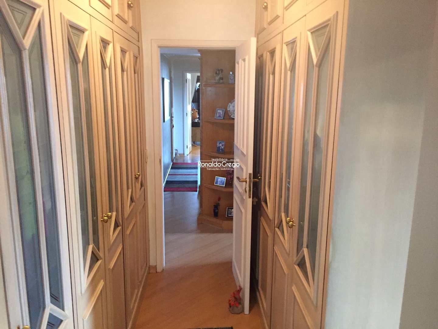 Apartamento à venda com 4 quartos, 200m² - Foto 16