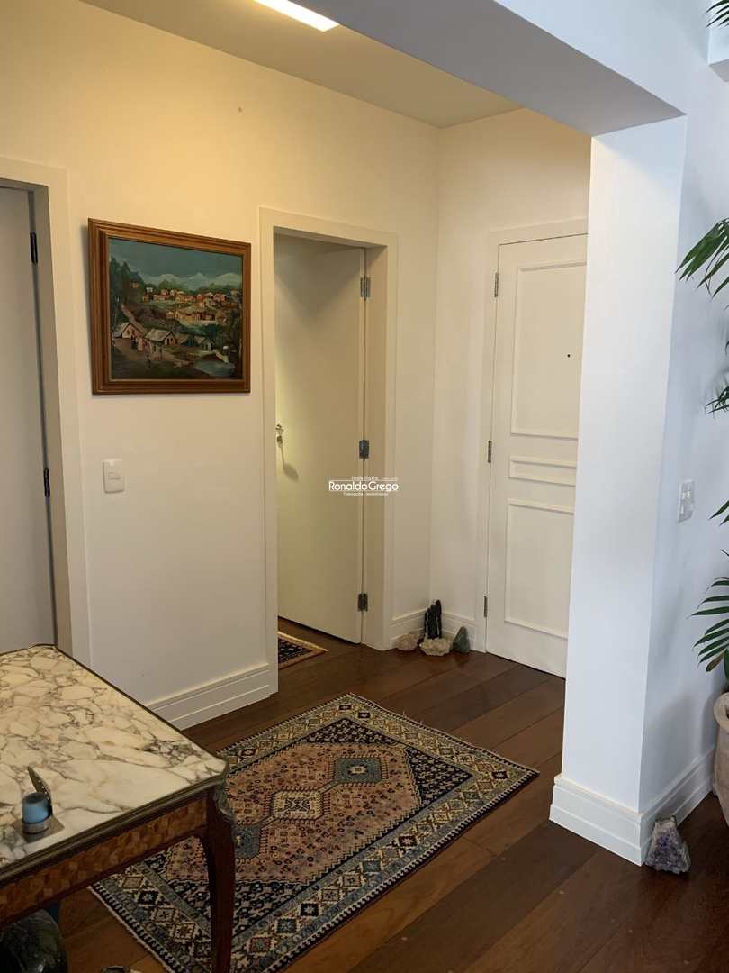 Apartamento à venda com 2 quartos, 160m² - Foto 12