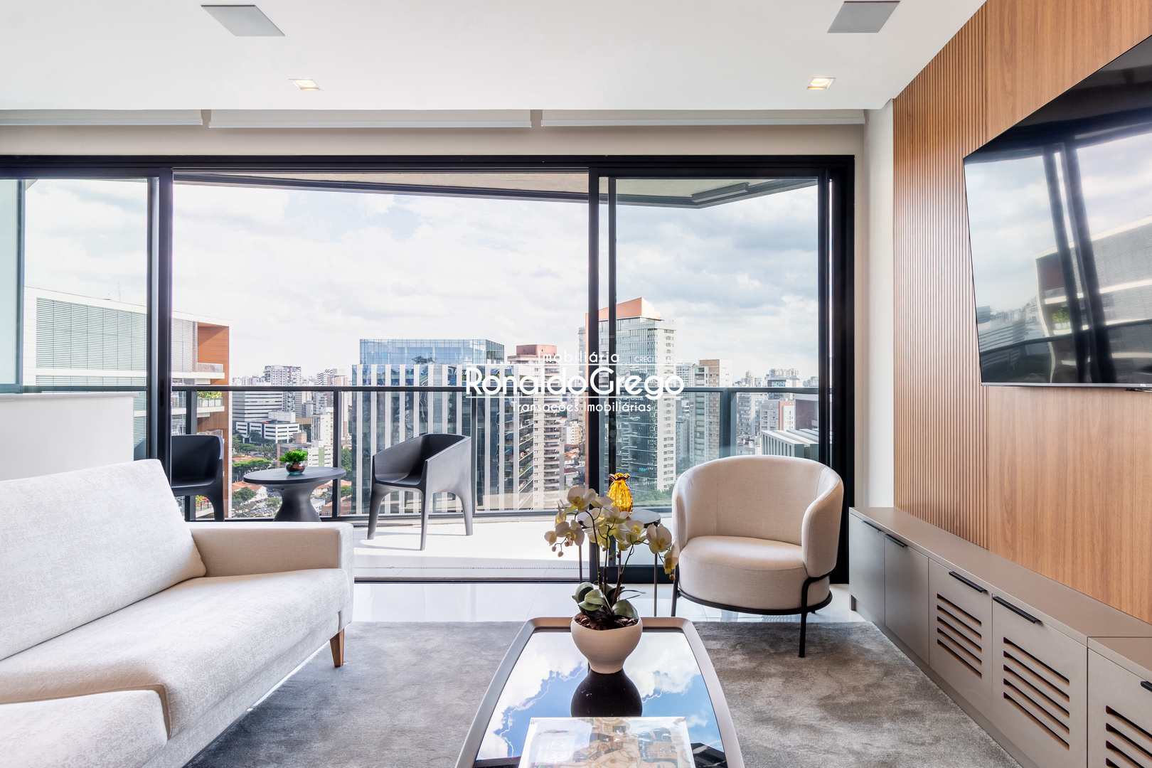 Apartamento à venda e aluguel com 2 quartos, 104m² - Foto 2