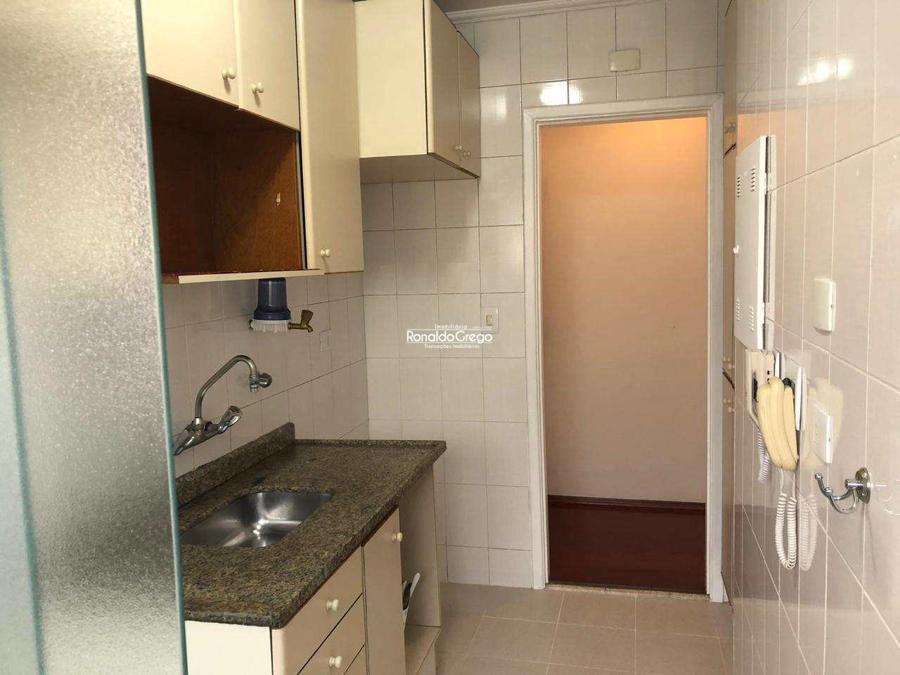 Apartamento à venda com 2 quartos, 60m² - Foto 7