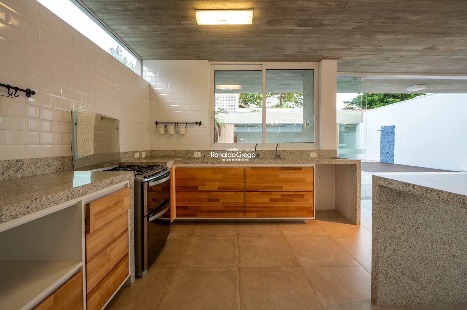 Casa à venda com 4 quartos, 388m² - Foto 21