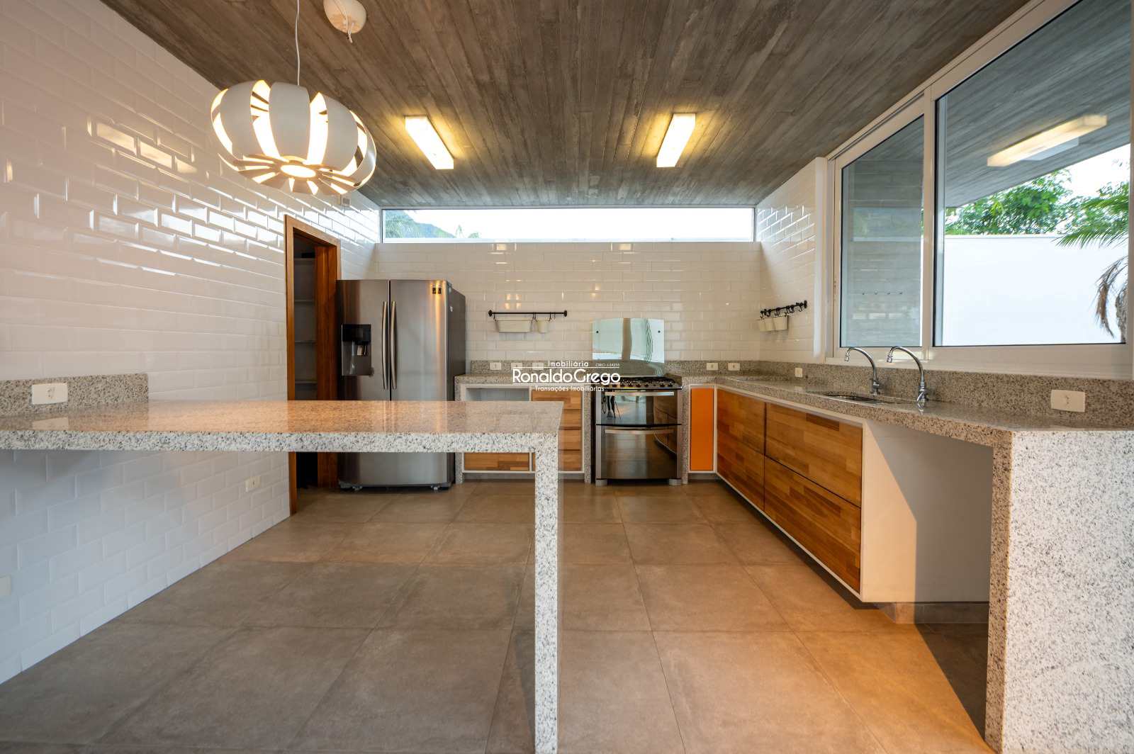 Casa à venda com 4 quartos, 388m² - Foto 7