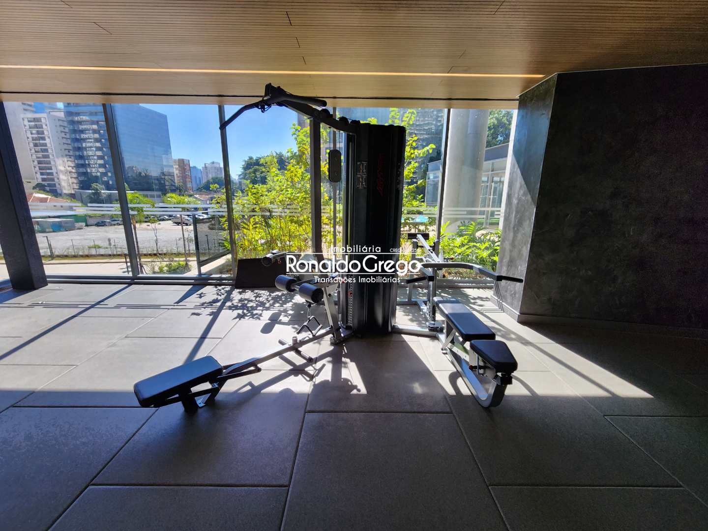 Apartamento à venda com 3 quartos, 197m² - Foto 57