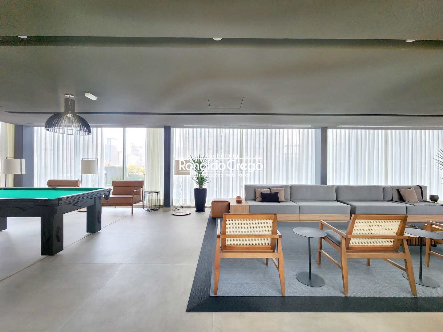 Apartamento à venda com 3 quartos, 197m² - Foto 48