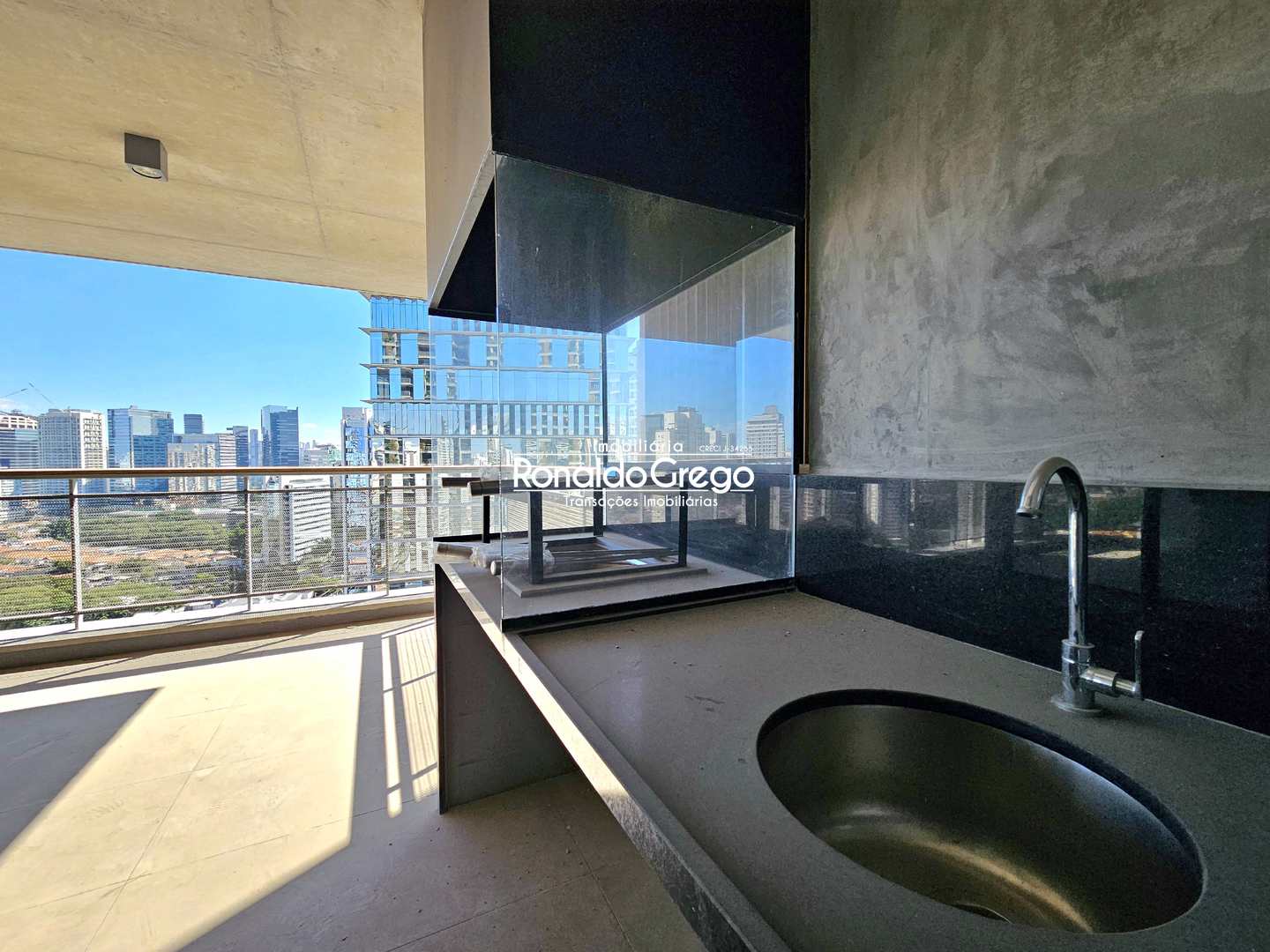 Apartamento à venda com 3 quartos, 197m² - Foto 9