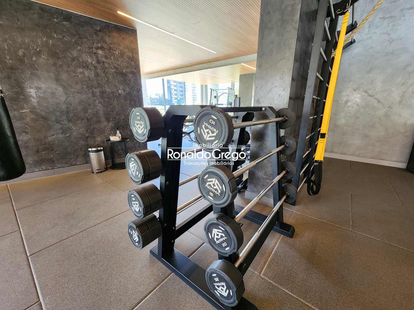 Apartamento à venda com 3 quartos, 197m² - Foto 56