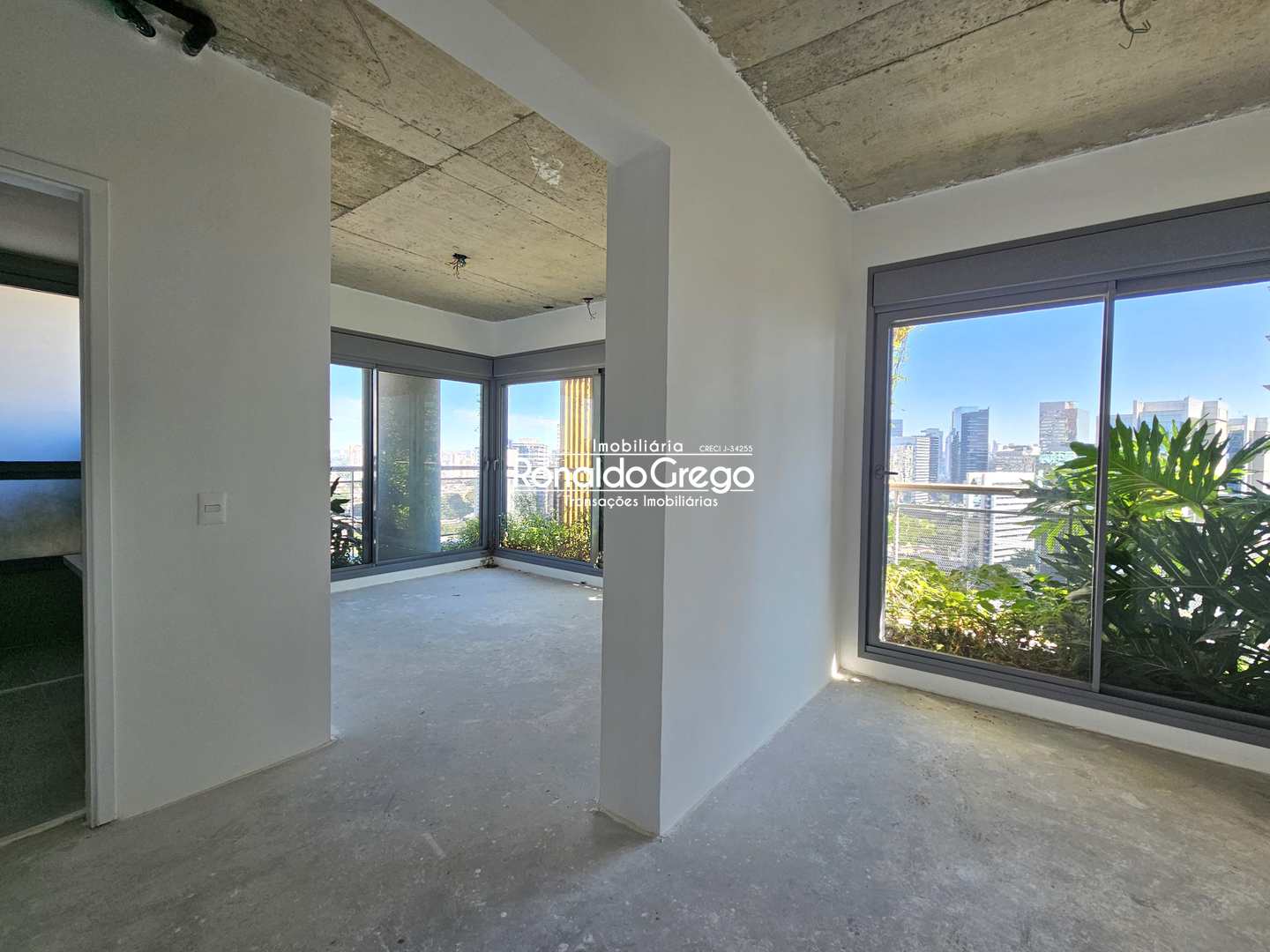 Apartamento à venda com 3 quartos, 197m² - Foto 26