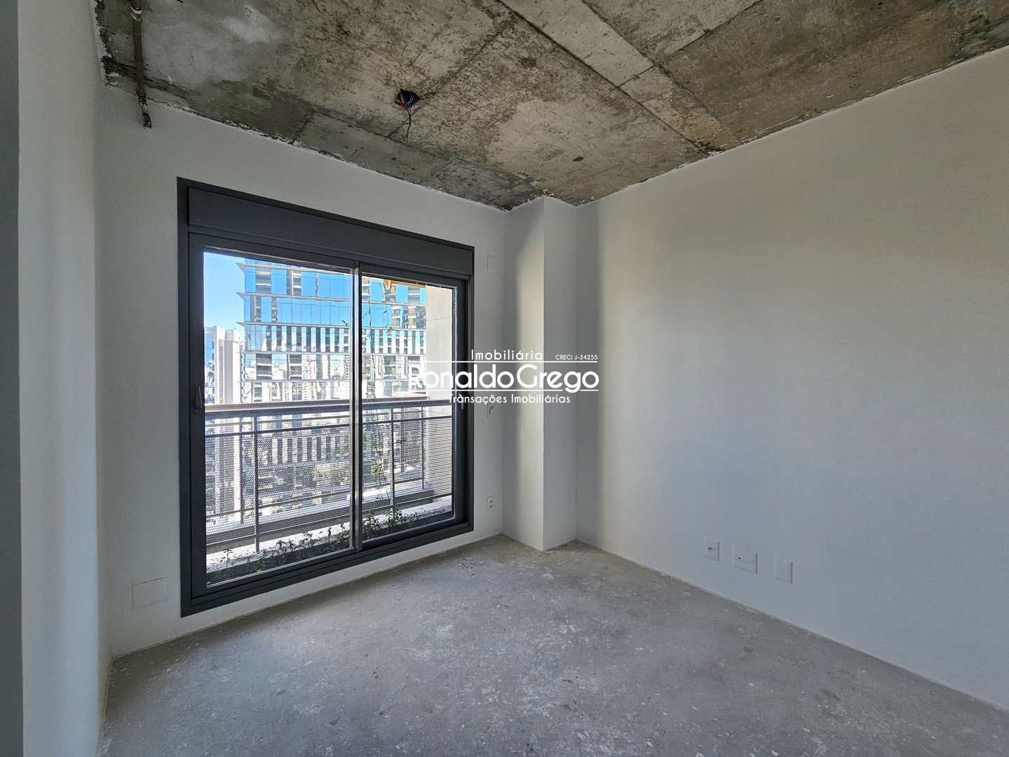 Apartamento à venda com 3 quartos, 197m² - Foto 35