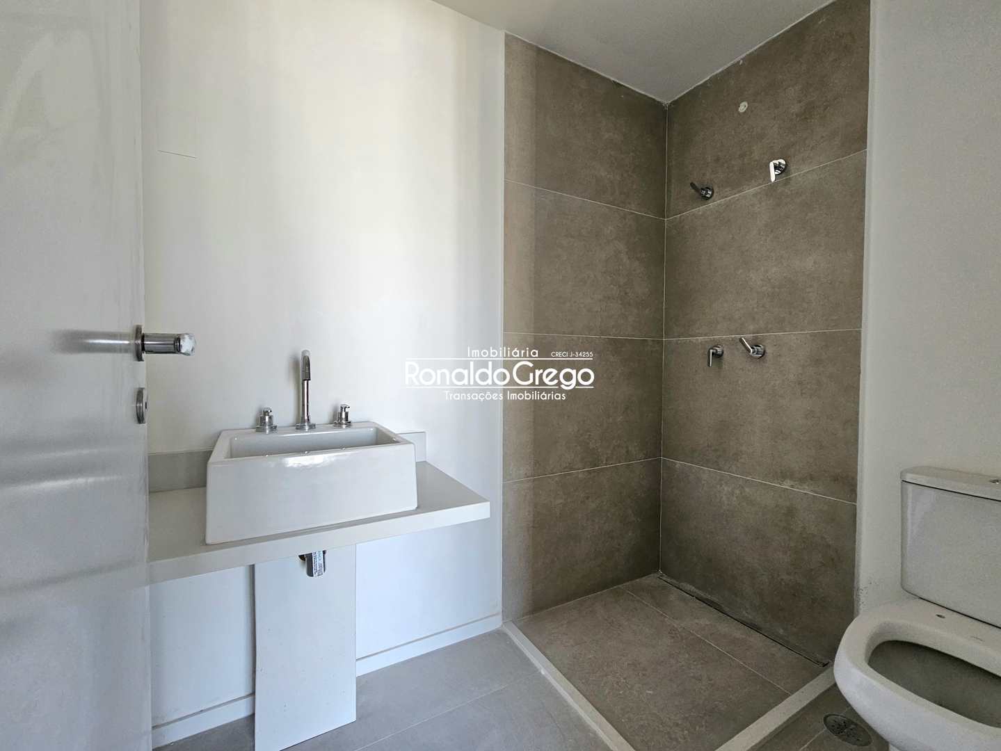Apartamento à venda com 3 quartos, 197m² - Foto 44
