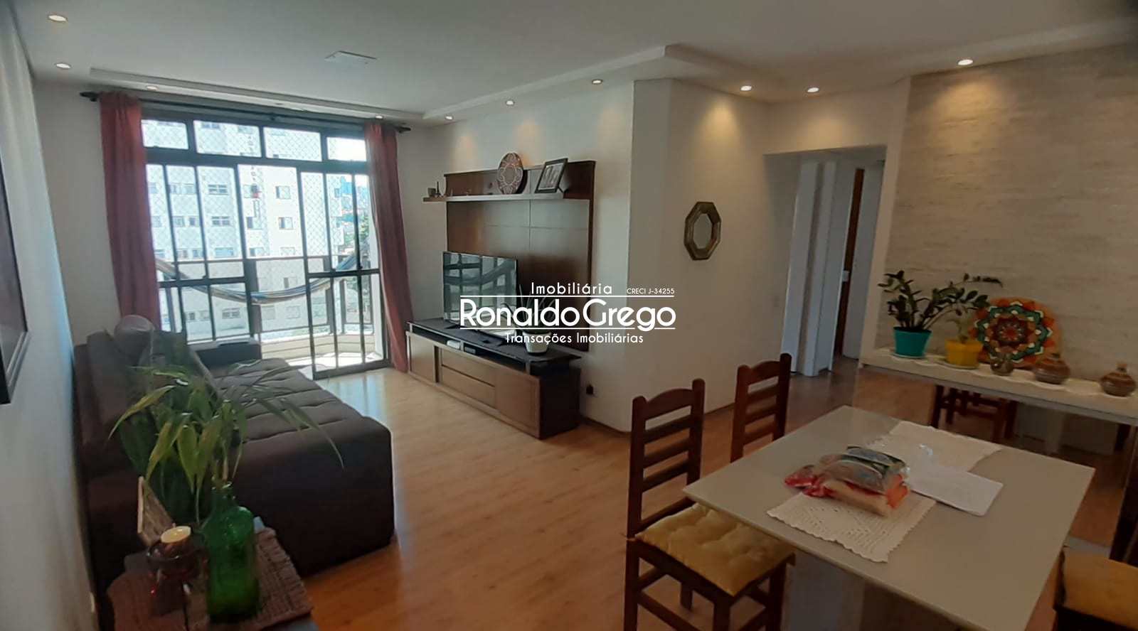 Apartamento com 3 dorms, 1 suítes 2 vagas Vila Gumercindo