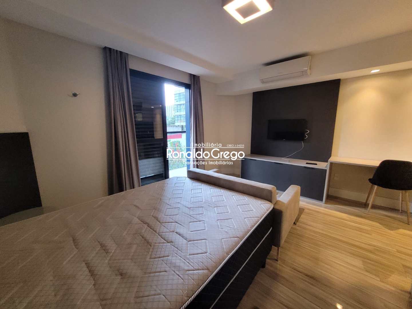 Studio com 1 quarto, 1 suíte 1 vaga Vila Olímpia