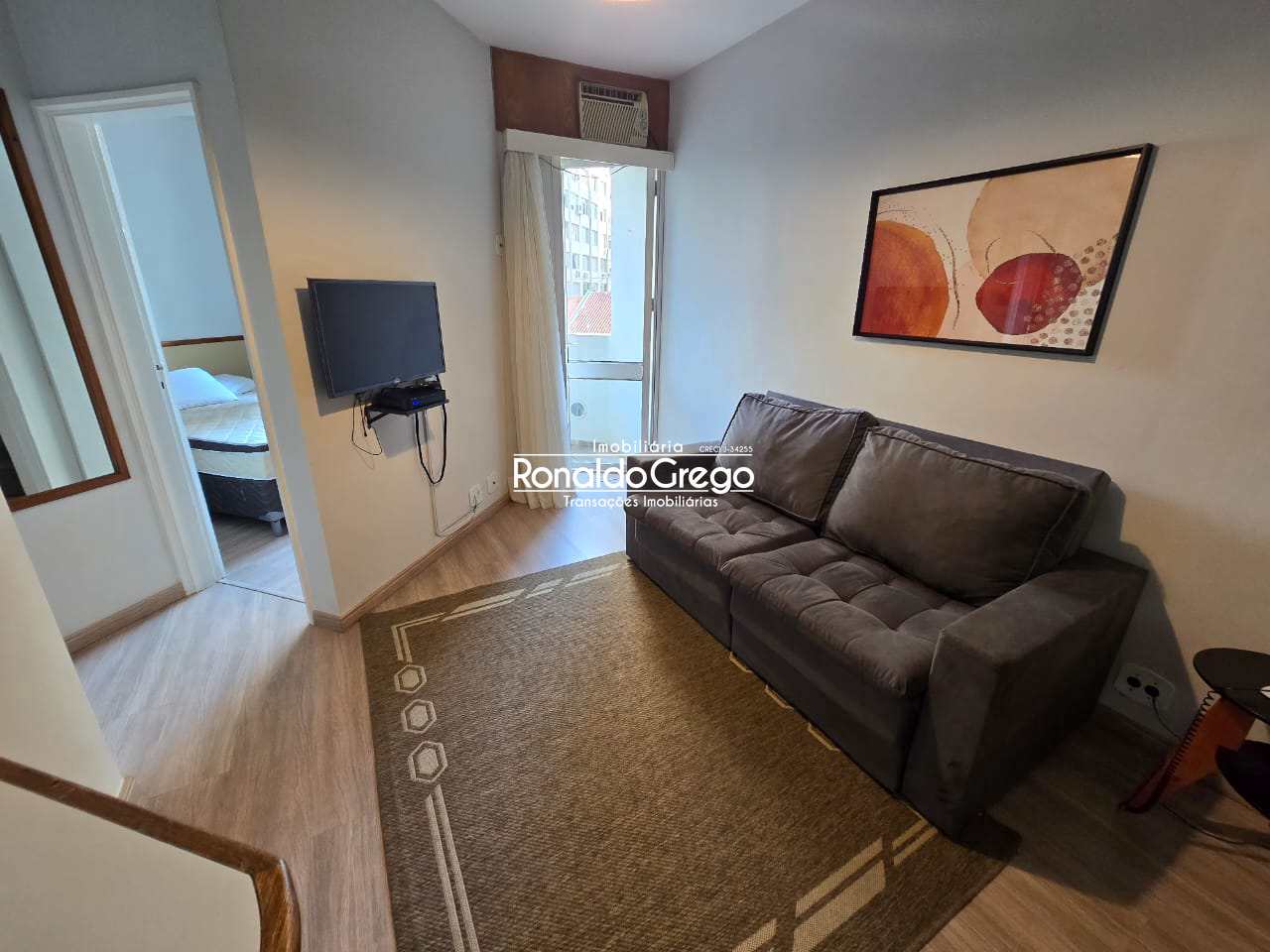 Flat com 1 quarto, Jardins, 1 vaga arrumação diaria tv a cabo
