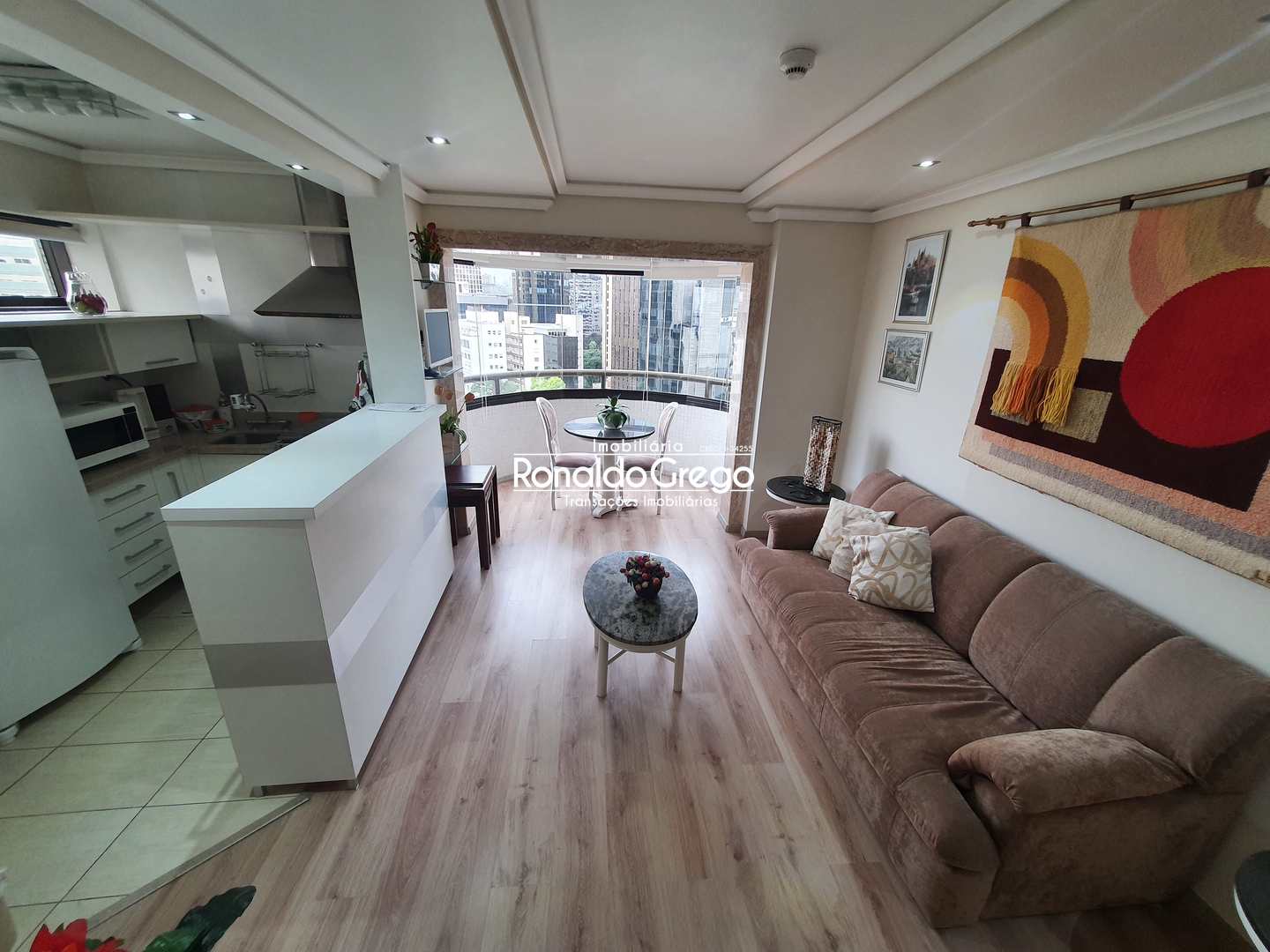 1 Quarto,1 Bela Vista 54m útil arrumação TV a cabo 1 vaga