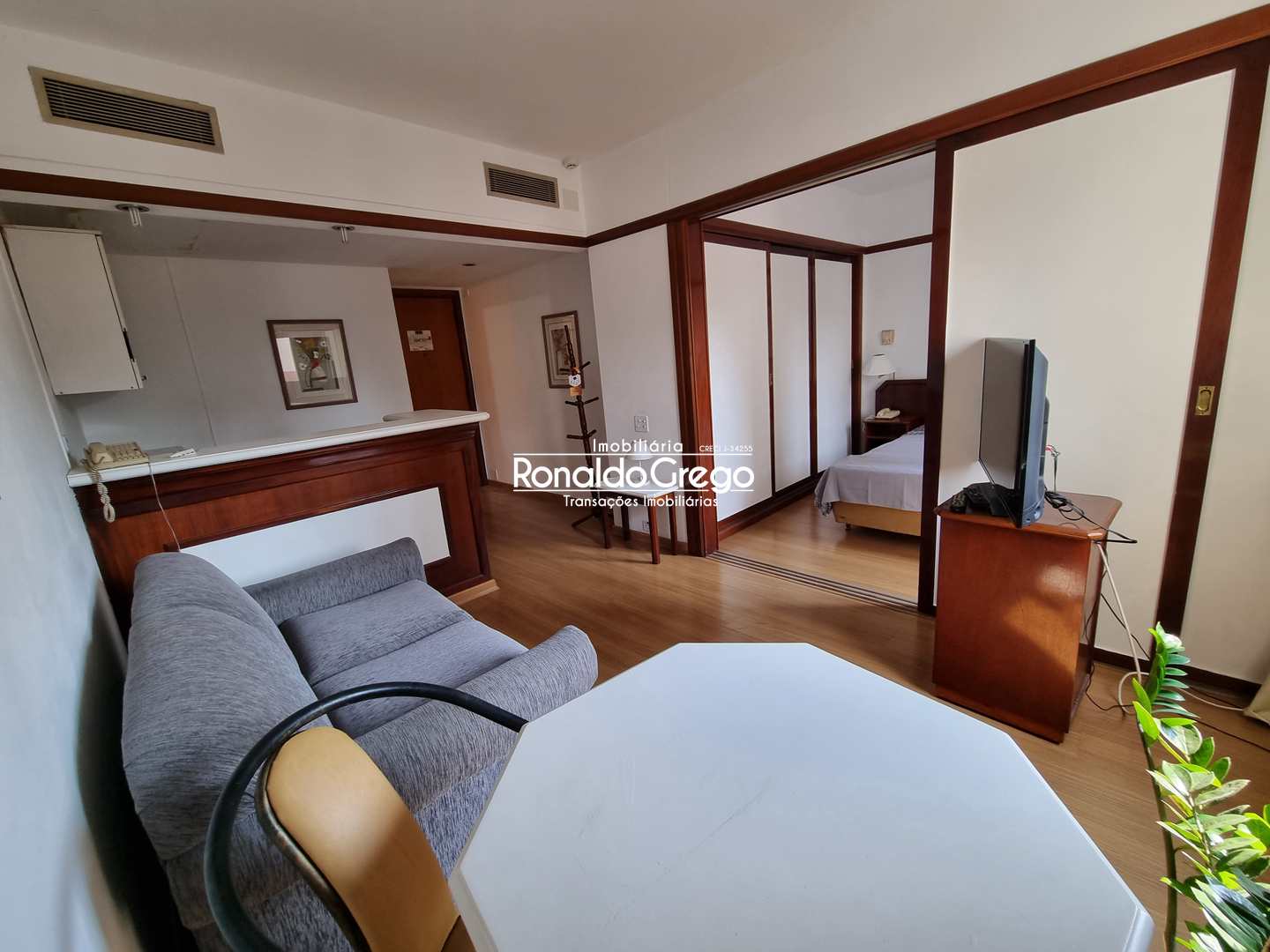 Flat com 1 quarto, 1 suíte 1 vaga Jardins
