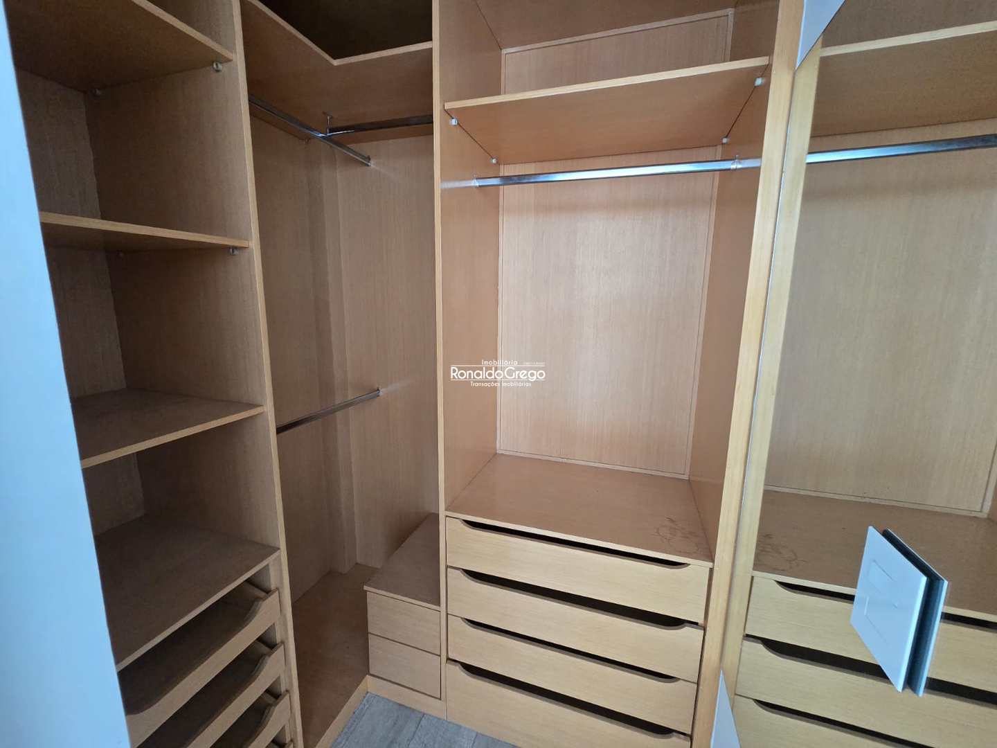 Apartamento à venda e aluguel com 1 quarto, 78m² - Foto 17