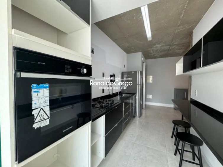 Apartamento à venda com 2 quartos, 70m² - Foto 7