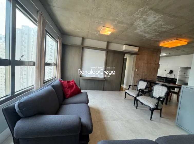 Apartamento à venda com 2 quartos, 70m² - Foto 1