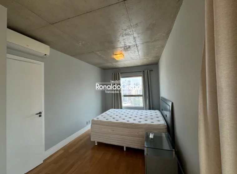 Apartamento à venda com 2 quartos, 70m² - Foto 8
