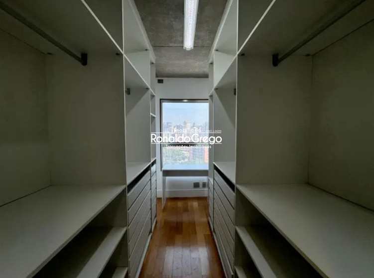Apartamento à venda com 2 quartos, 70m² - Foto 13