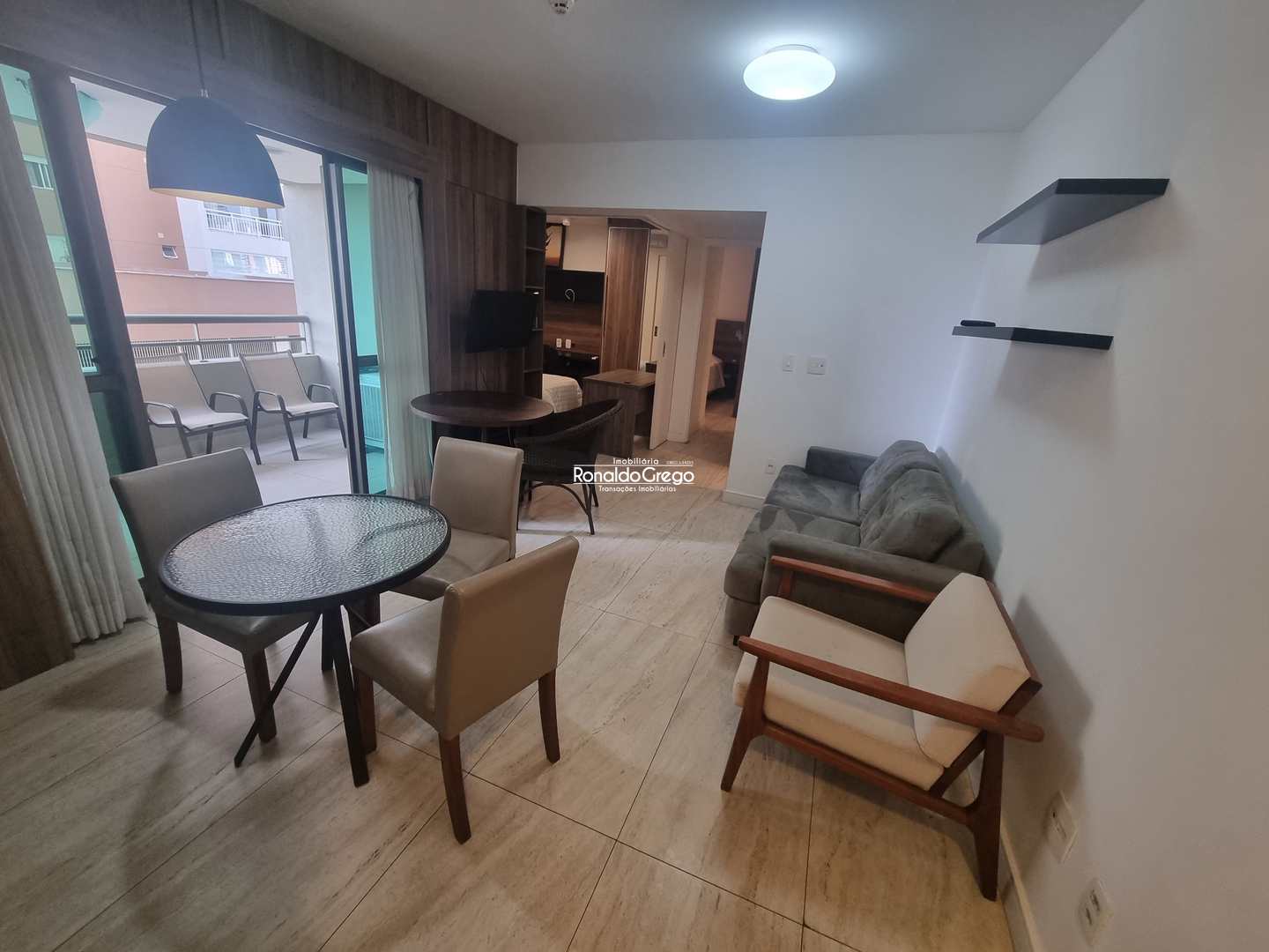 Flat/Apart Hotel para alugar com 2 quartos, 60m² - Foto 1