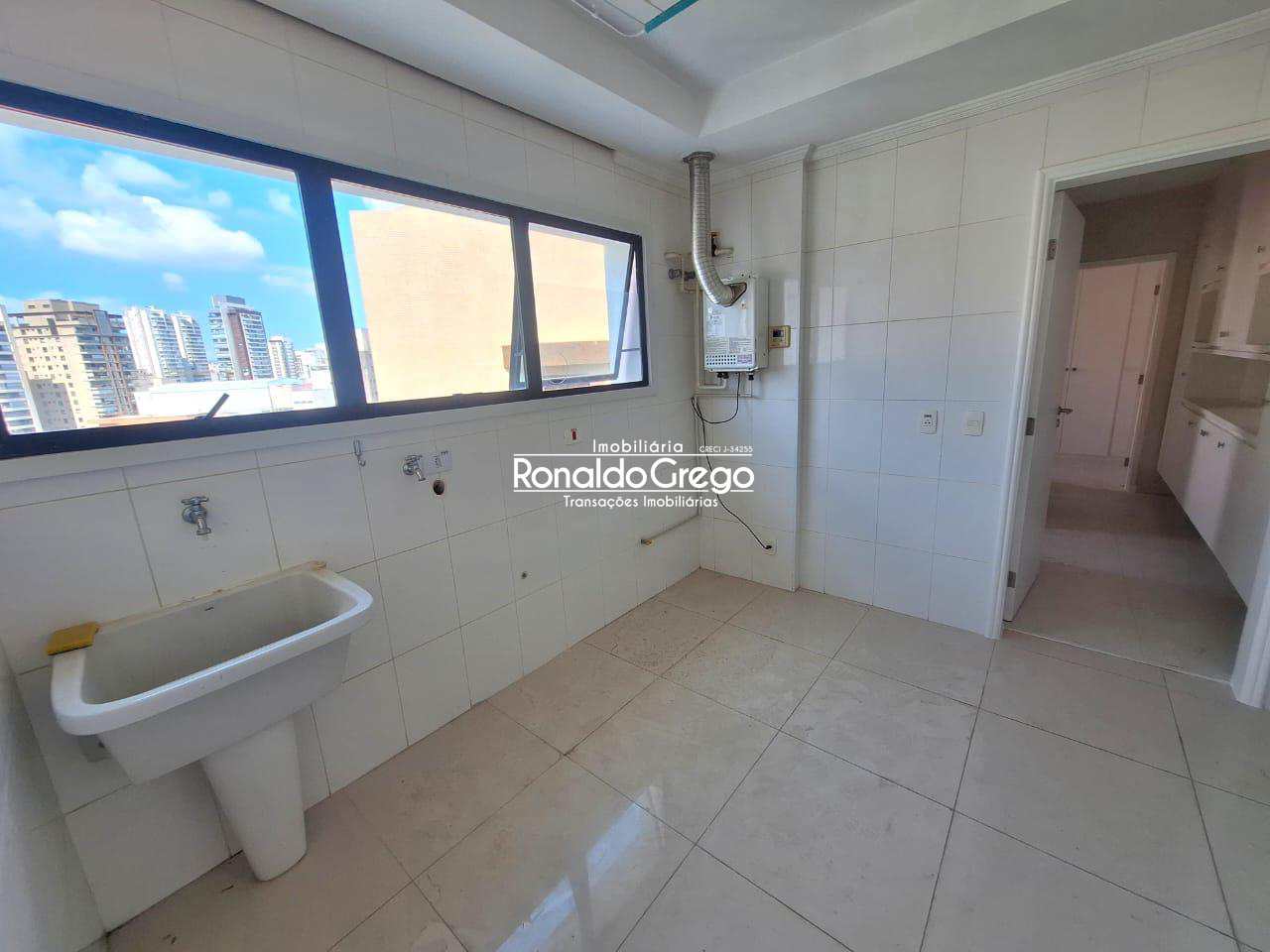 Apartamento para alugar com 4 quartos, 287m² - Foto 52