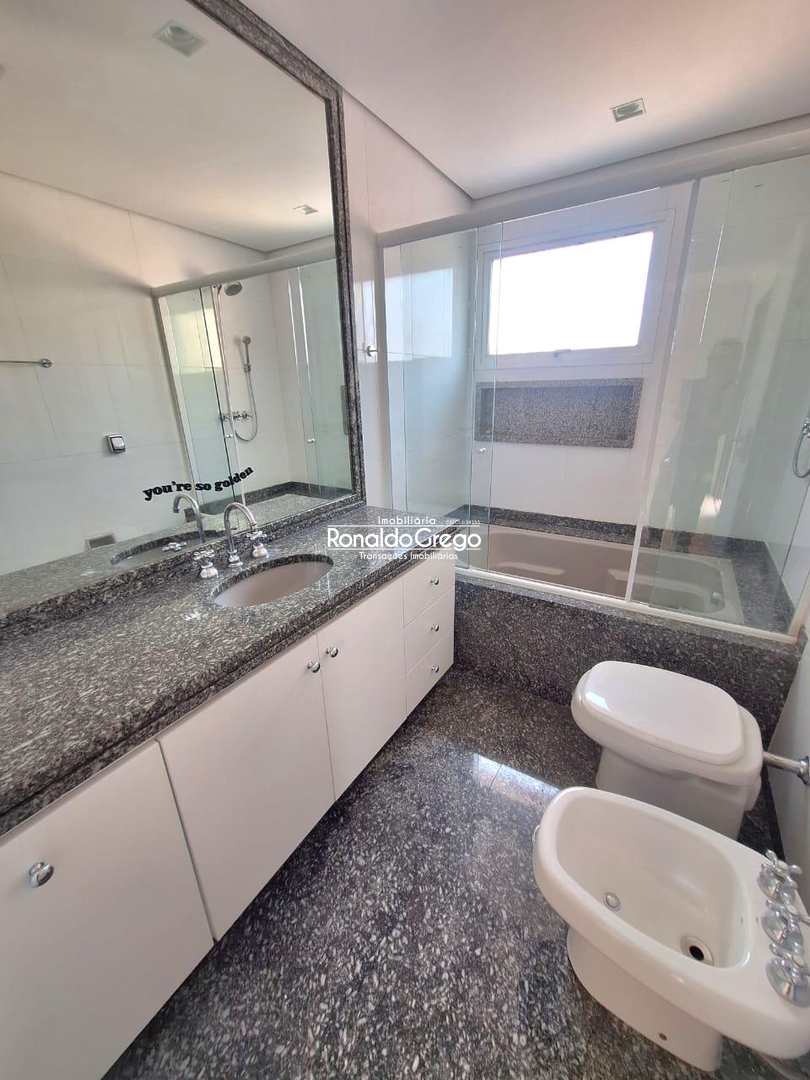 Apartamento para alugar com 4 quartos, 287m² - Foto 23