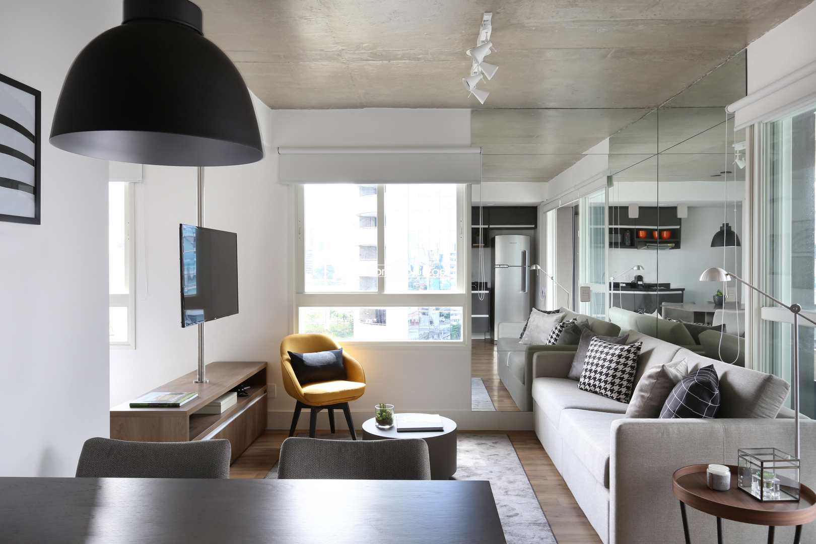 Apartamento à venda com 1 quarto, 62m² - Foto 4
