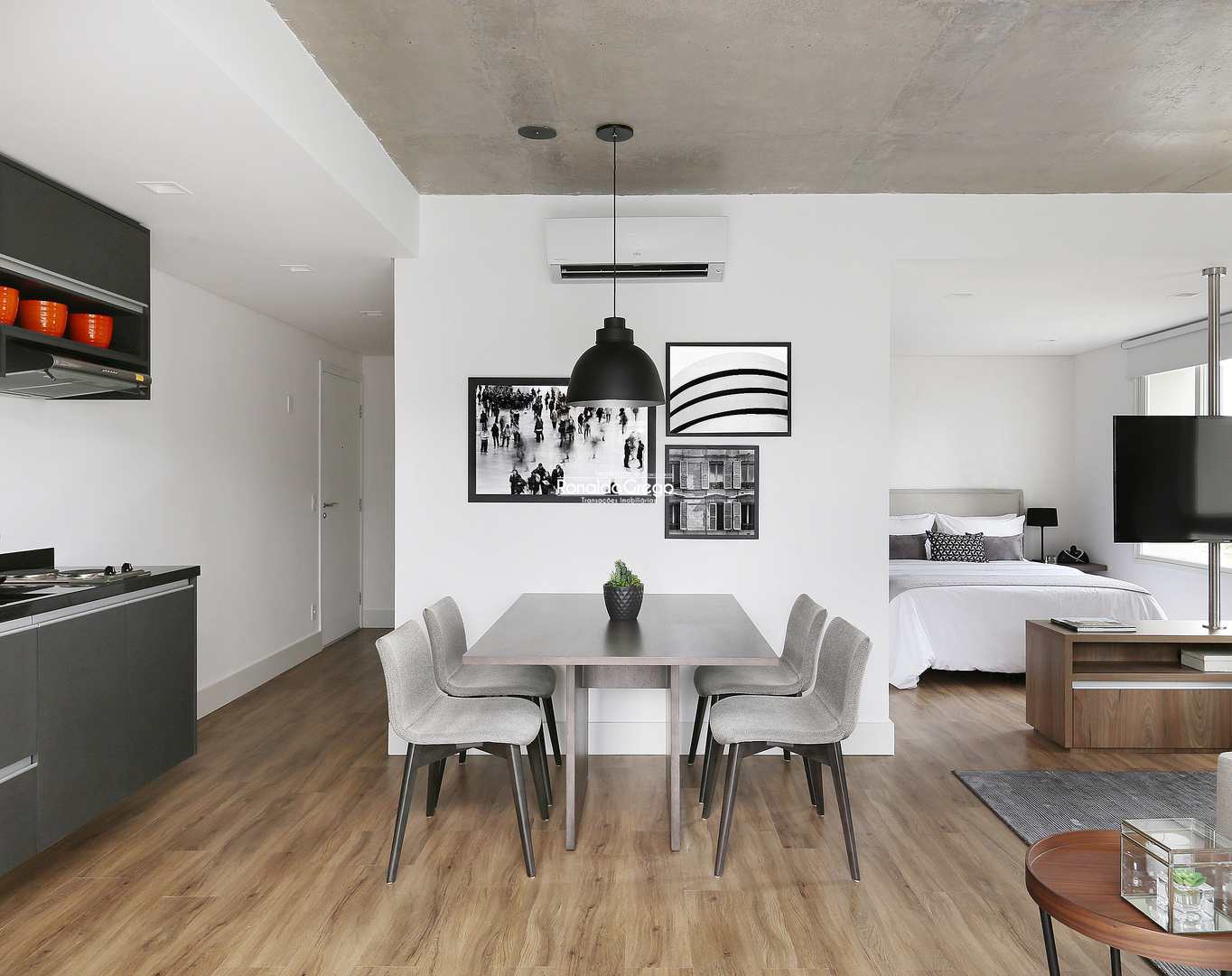 Apartamento à venda com 1 quarto, 62m² - Foto 27